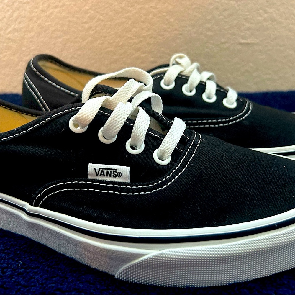 VANS CLASSIC - BLACK 7.5